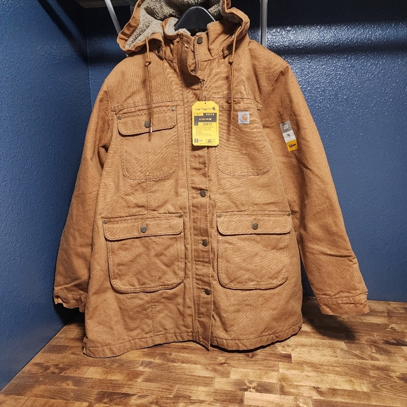 Carharrtt Women's Jacket - Picture 6 of 10